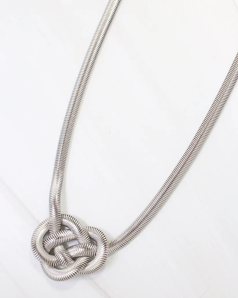Bataria Knotted Snake Chain Necklace WP