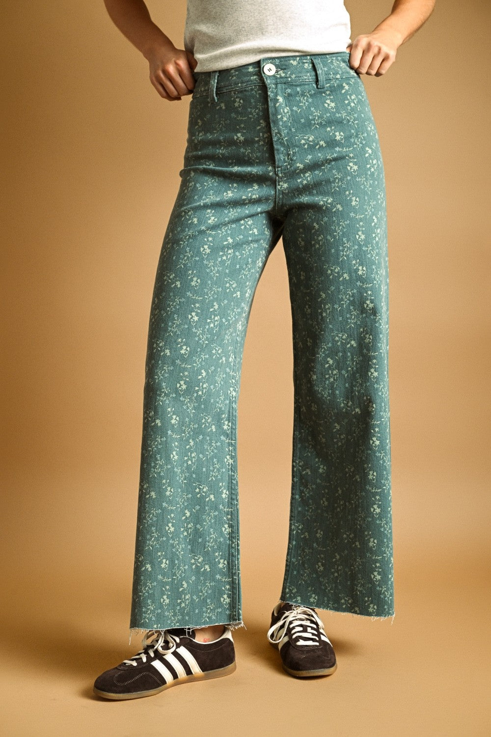 Floral Print Stretched Pants
