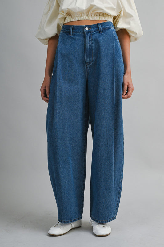 High-Rise Wide Leg Pleated Barrel Jeans