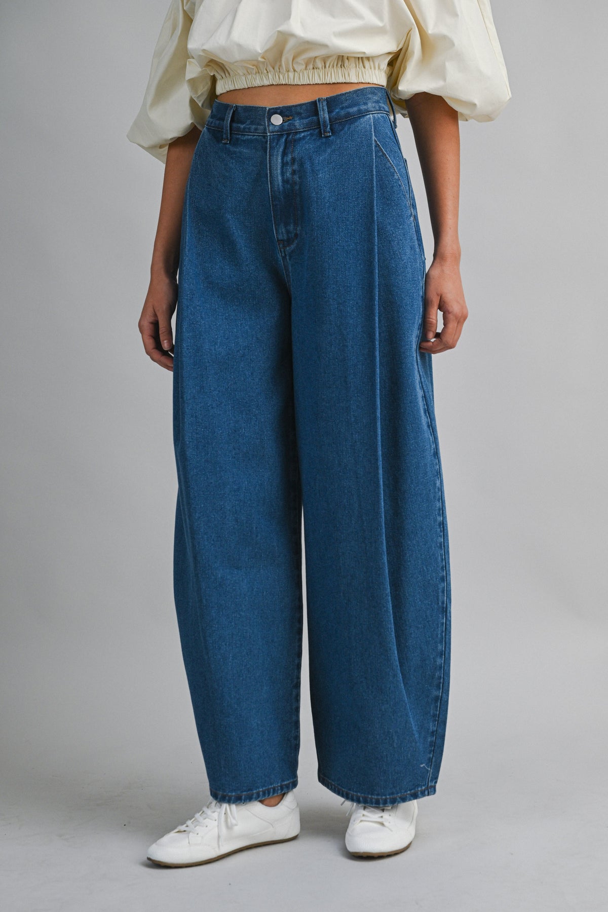 High-Rise Wide Leg Pleated Barrel Jeans