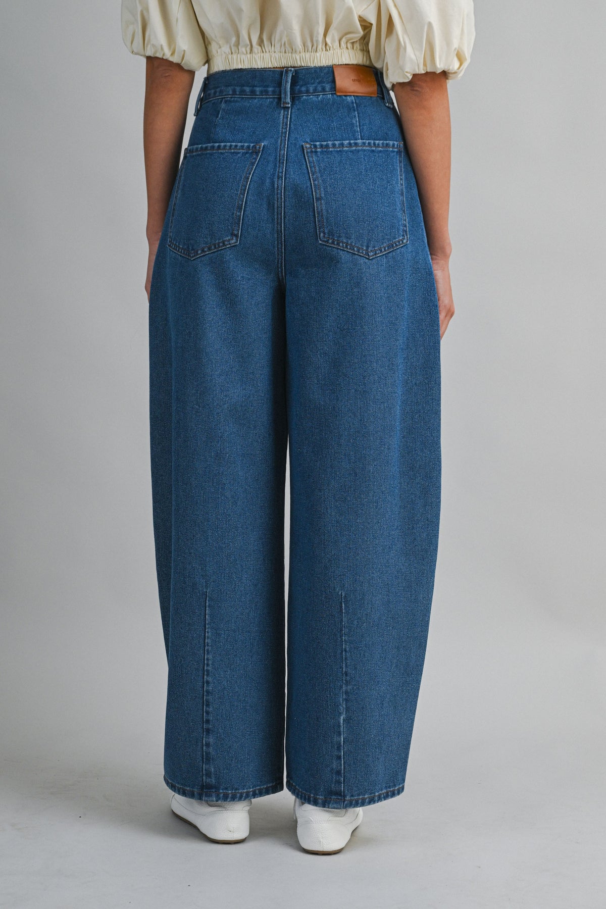 High-Rise Wide Leg Pleated Barrel Jeans